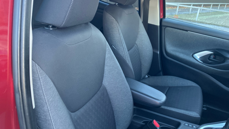 Toyota Yaris 1.5 Hybrid Design 5dr CVT Hybrid Hatchback